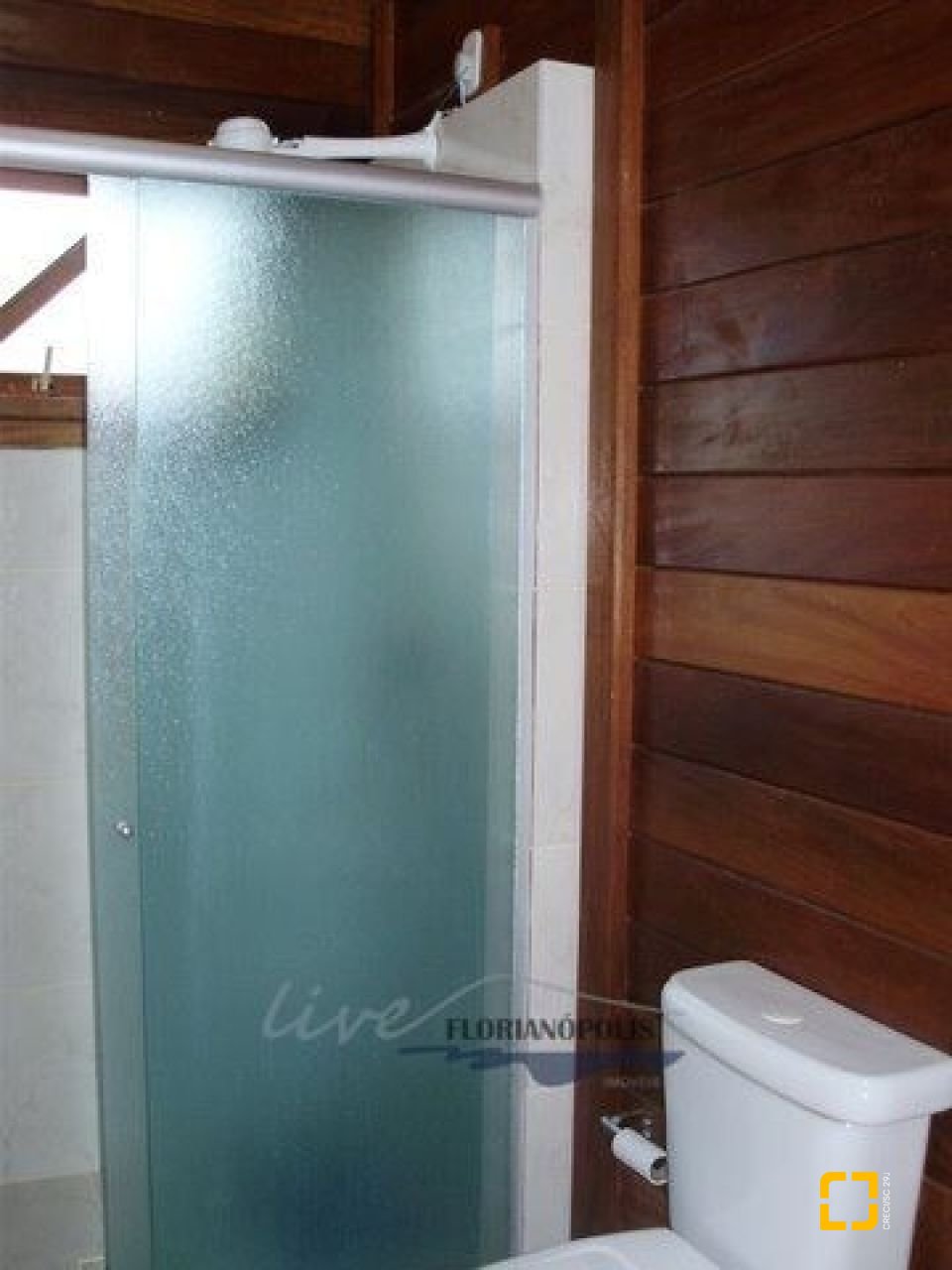 Sítio com 210m², 5 quartos (sendo 2 suítes), 10 garagens, no bairro Ratones em Florianópolis
