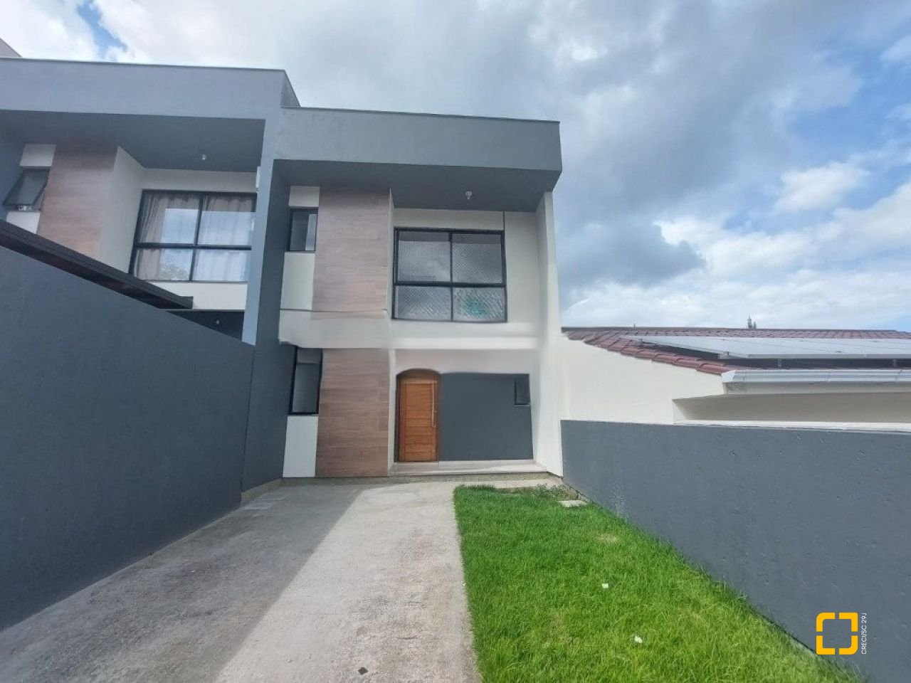 Casa com 86m², 3 quartos (sendo 1 suíte), 1 garagem, no bairro Potecas em São José