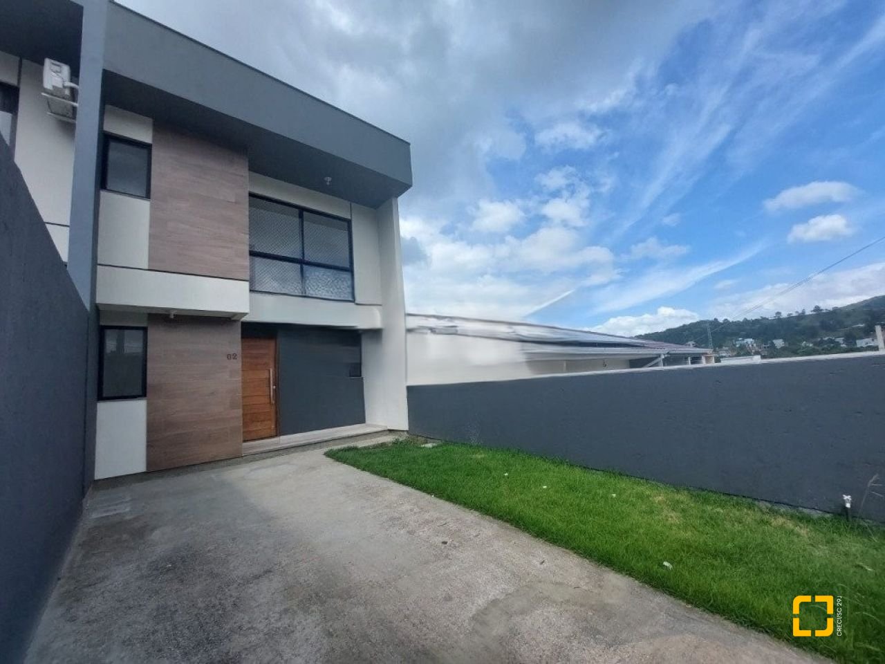 Casa com 86m², 3 quartos (sendo 1 suíte), 1 garagem, no bairro Potecas em São José