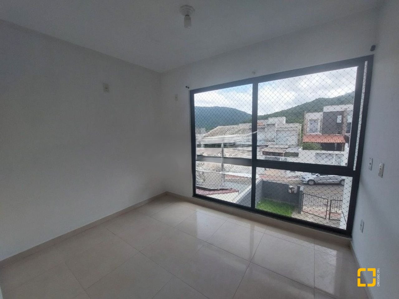 Casa com 86m², 3 quartos (sendo 1 suíte), 1 garagem, no bairro Potecas em São José