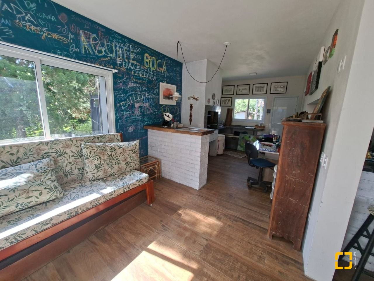 Casa com 190m², 2 quartos (sendo 2 suítes), 2 garagens, no bairro Ponta das Canas em Florianópolis