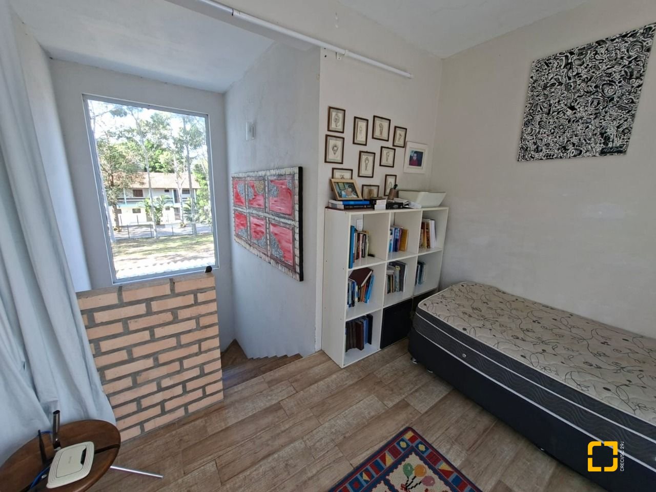 Casa com 190m², 2 quartos (sendo 2 suítes), 2 garagens, no bairro Ponta das Canas em Florianópolis