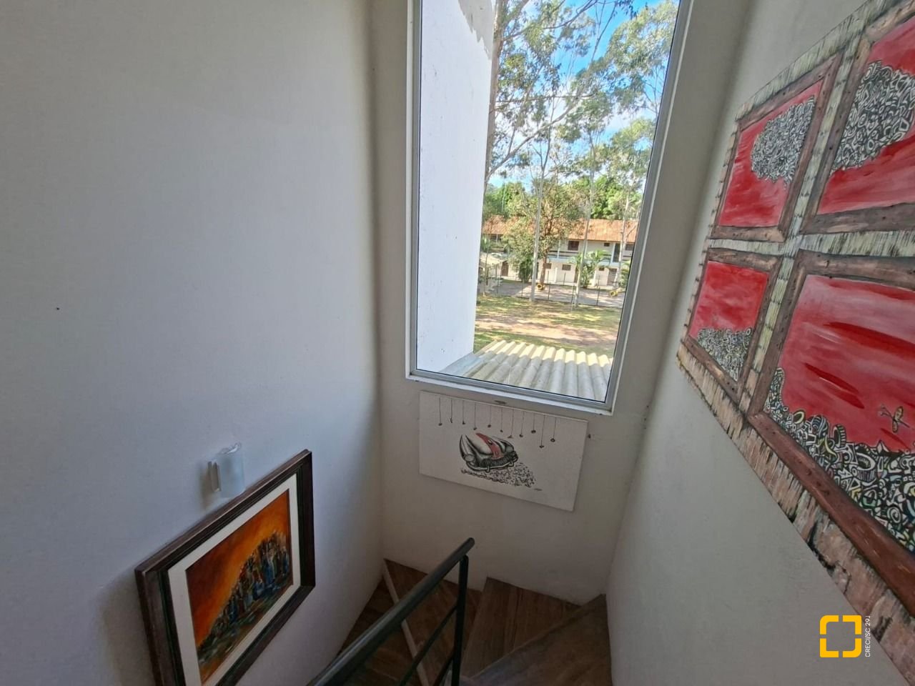 Casa com 190m², 2 quartos (sendo 2 suítes), 2 garagens, no bairro Ponta das Canas em Florianópolis