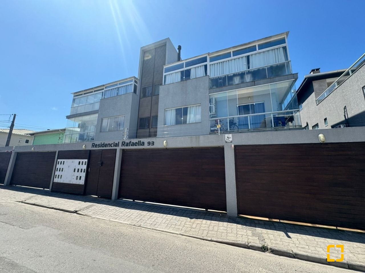 Apartamento com 58m², 3 quartos (sendo 1 suíte), 1 garagem, no bairro Ingleses em Florianópolis