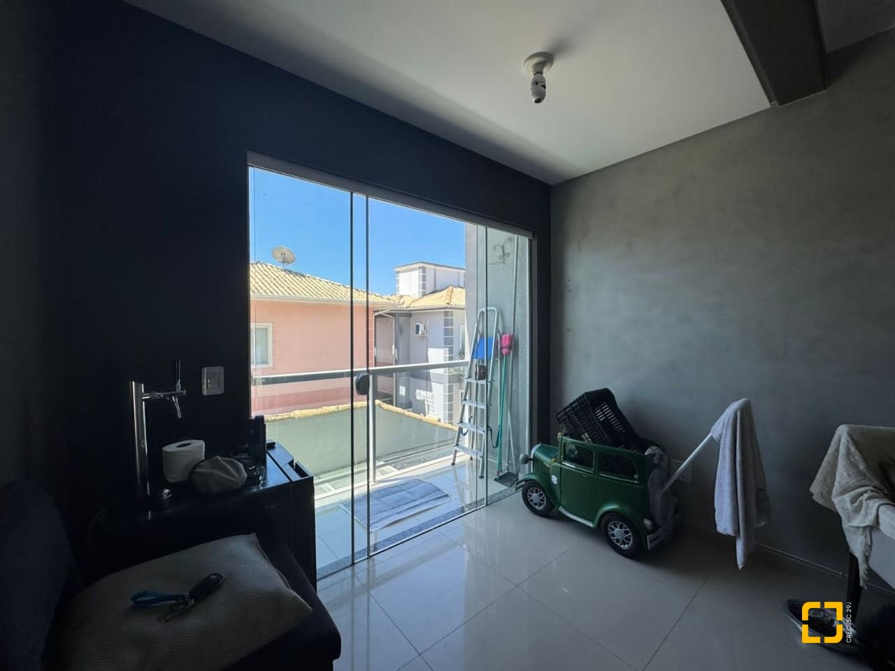 Apartamento com 58m², 3 quartos (sendo 1 suíte), 1 garagem, no bairro Ingleses em Florianópolis