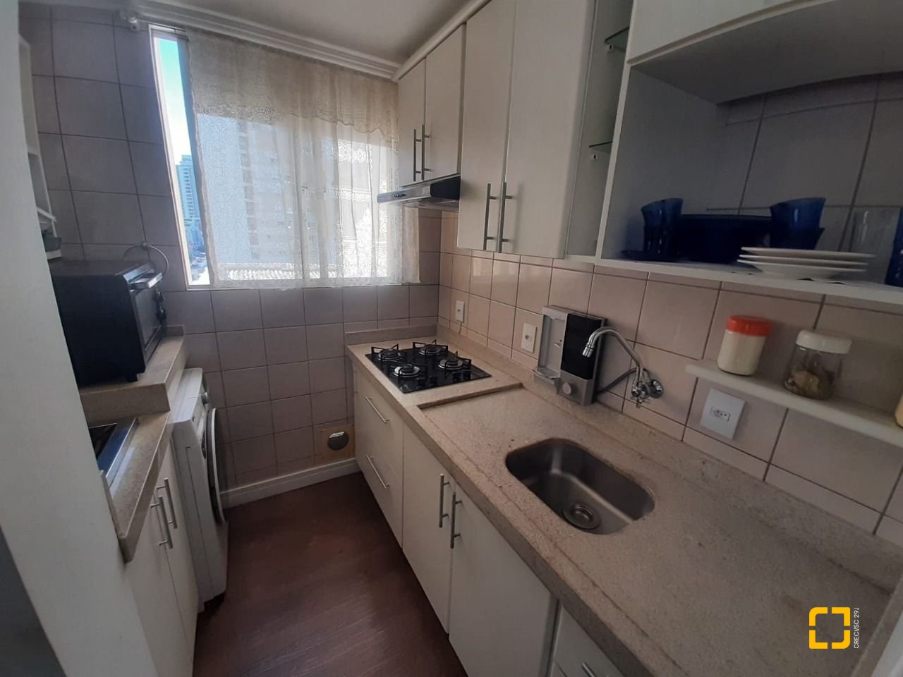 Apartamento com 41m², 1 quarto, 1 garagem, no bairro Campinas em São José