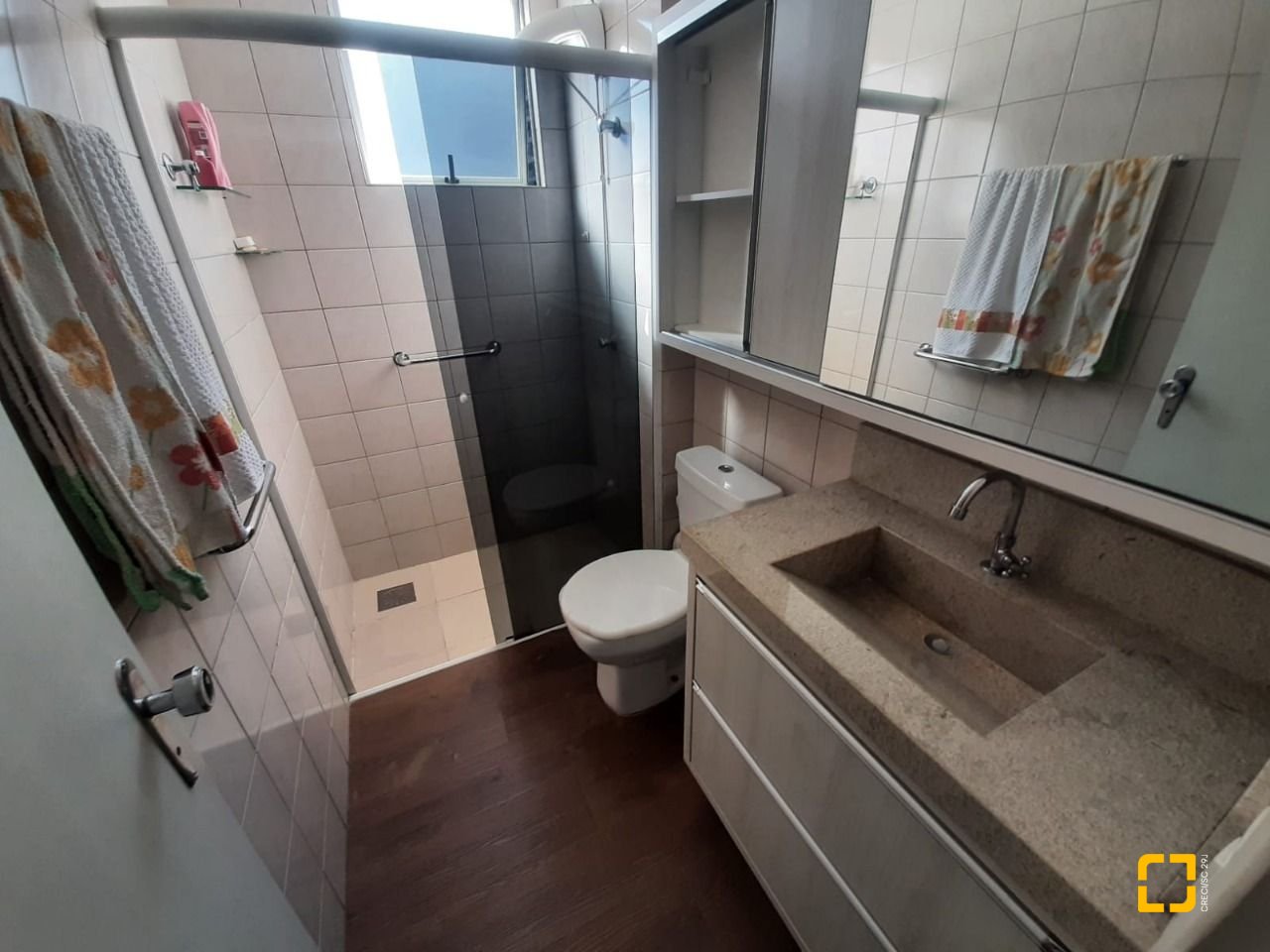 Apartamento com 41m², 1 quarto, 1 garagem, no bairro Campinas em São José