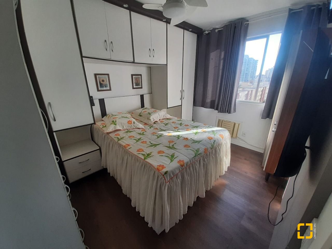 Apartamento com 41m², 1 quarto, 1 garagem, no bairro Campinas em São José