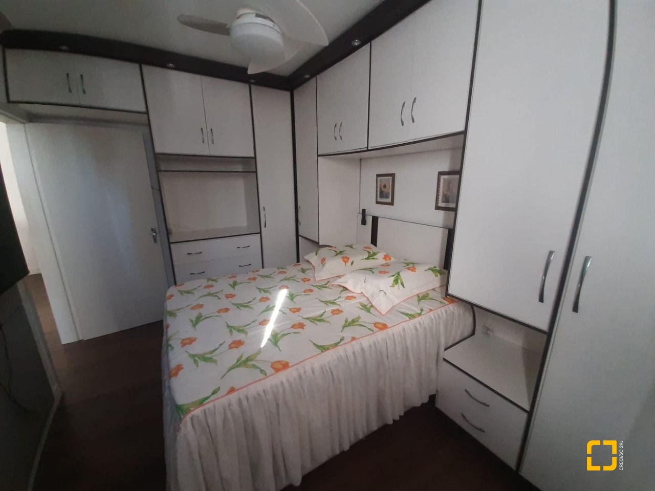 Apartamento com 41m², 1 quarto, 1 garagem, no bairro Campinas em São José