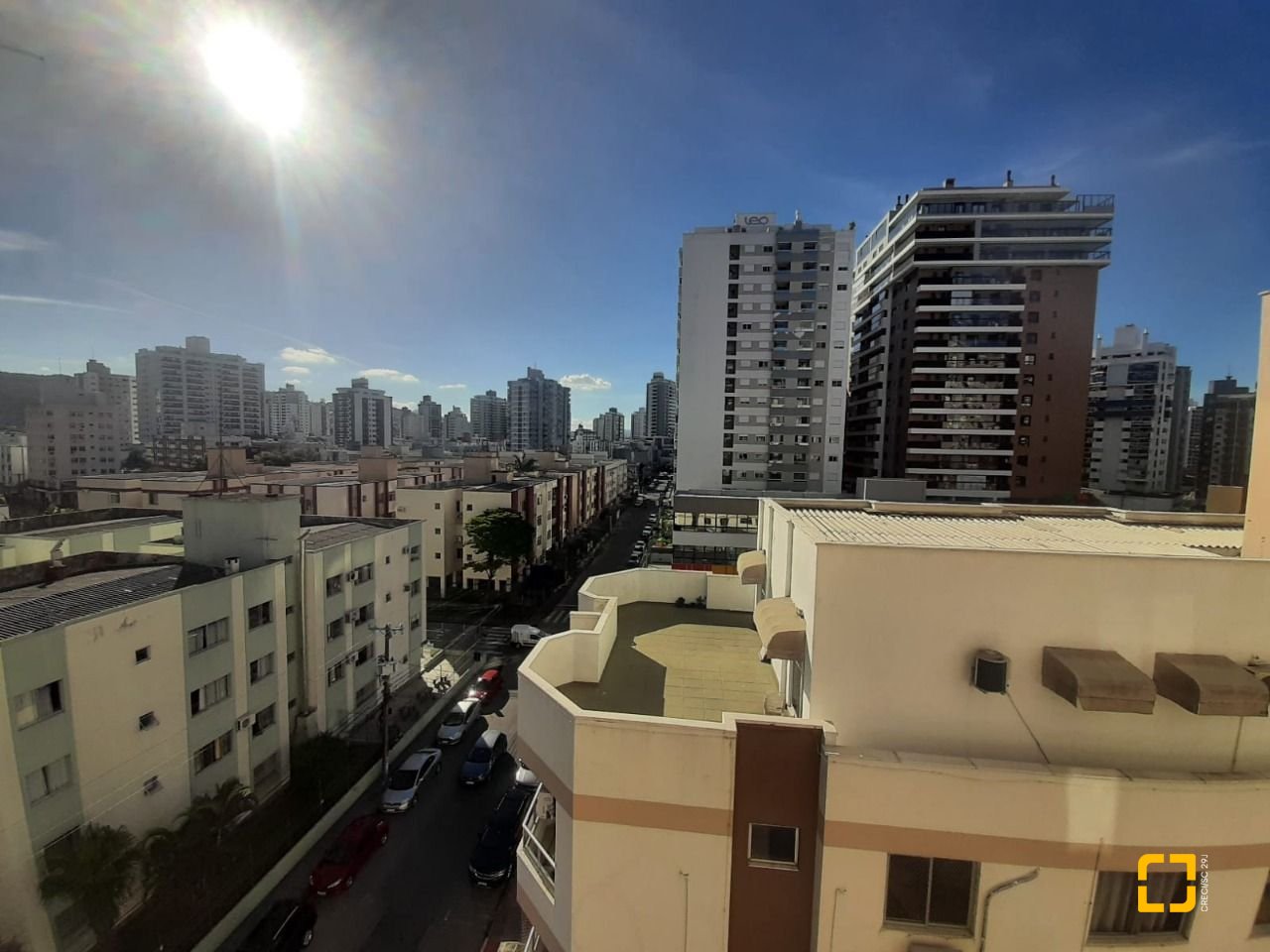 Apartamento com 41m², 1 quarto, 1 garagem, no bairro Campinas em São José