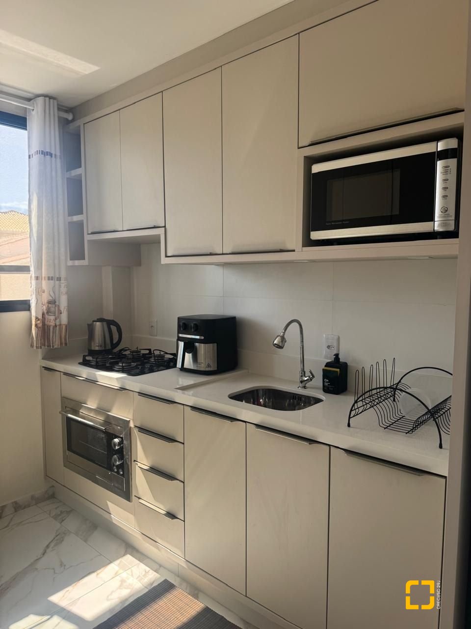 Apartamento com 68m², 3 quartos (sendo 1 suíte), 1 garagem, no bairro Ingleses em Florianópolis