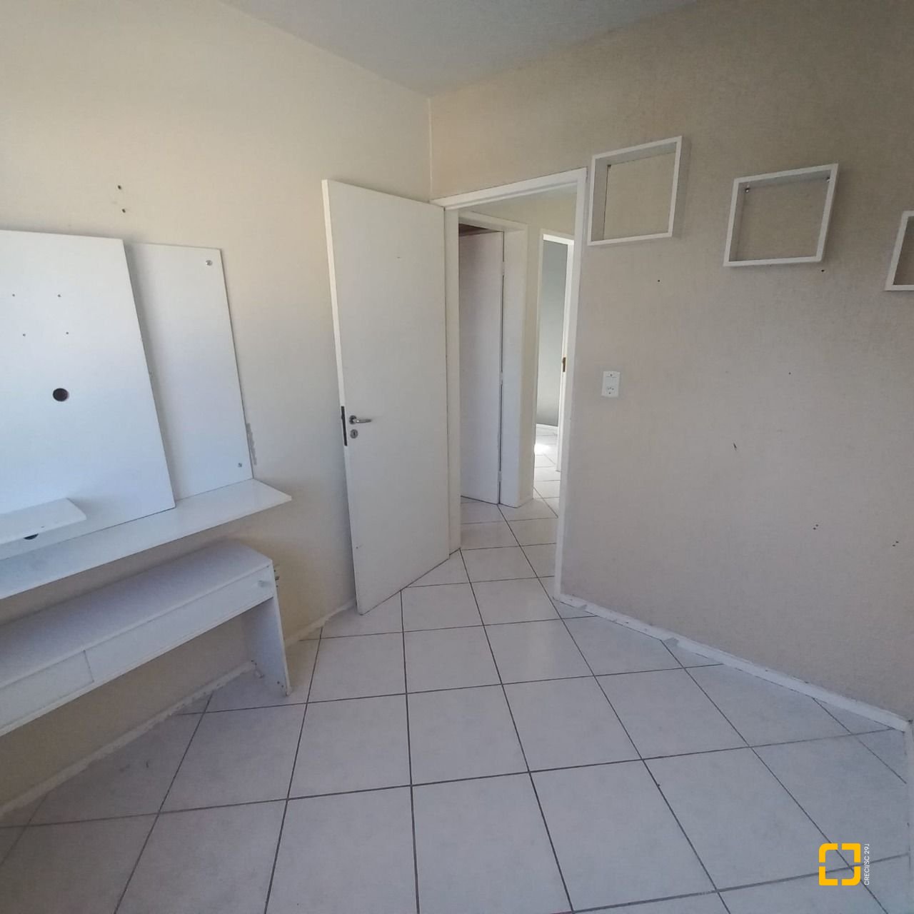 Apartamento com 68m², 3 quartos, 1 garagem, no bairro Barreiros em São José