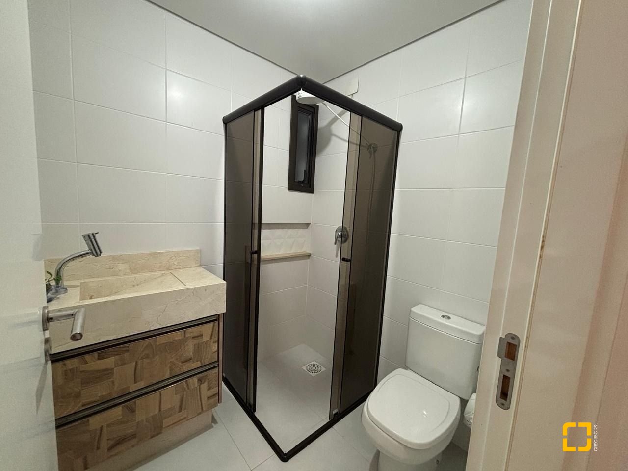 Apartamento com 65m², 3 quartos (sendo 1 suíte), 1 garagem, no bairro Capoeiras em Florianópolis