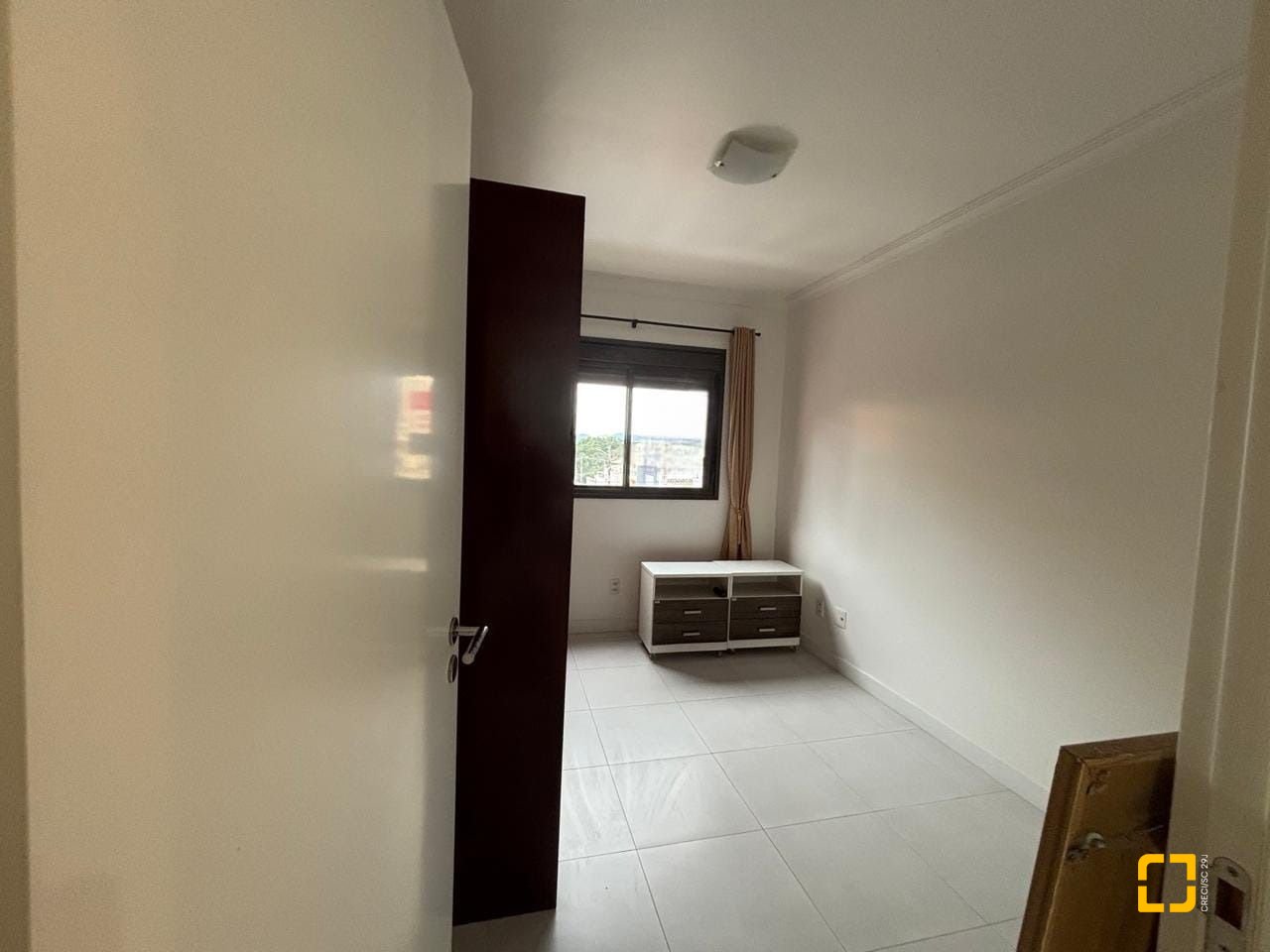 Apartamento com 65m², 3 quartos (sendo 1 suíte), 1 garagem, no bairro Capoeiras em Florianópolis
