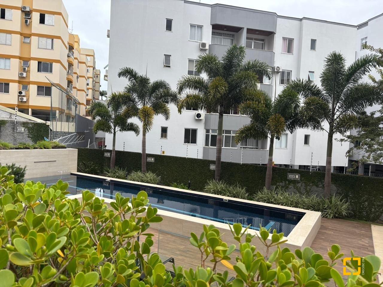 Apartamento com 65m², 3 quartos (sendo 1 suíte), 1 garagem, no bairro Capoeiras em Florianópolis