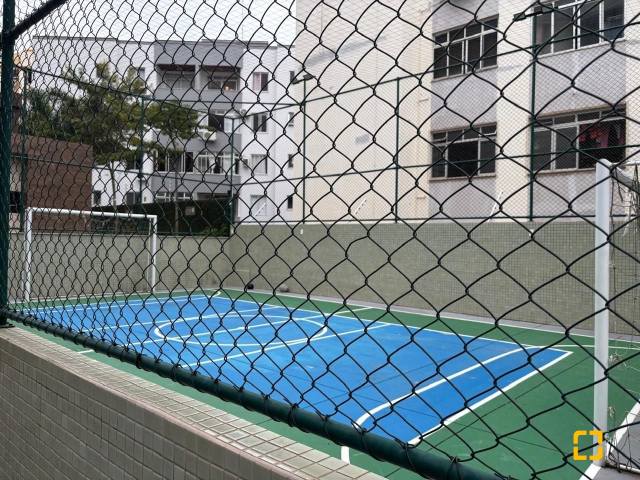 Apartamento com 65m², 3 quartos (sendo 1 suíte), 1 garagem, no bairro Capoeiras em Florianópolis