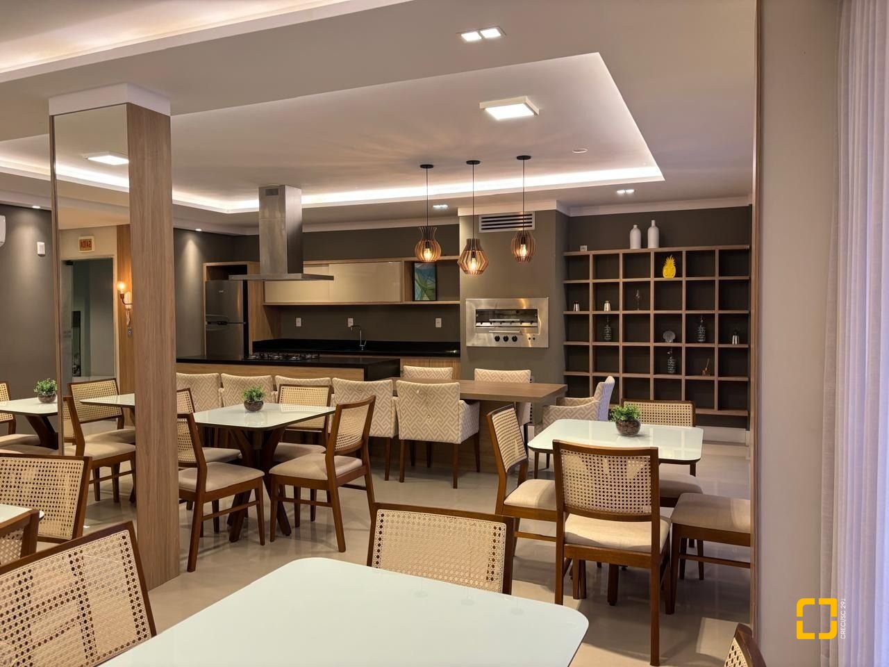 Apartamento com 65m², 3 quartos (sendo 1 suíte), 1 garagem, no bairro Capoeiras em Florianópolis