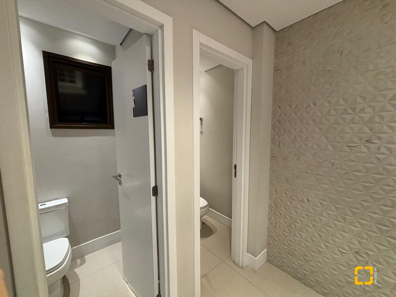 Apartamento com 65m², 3 quartos (sendo 1 suíte), 1 garagem, no bairro Capoeiras em Florianópolis