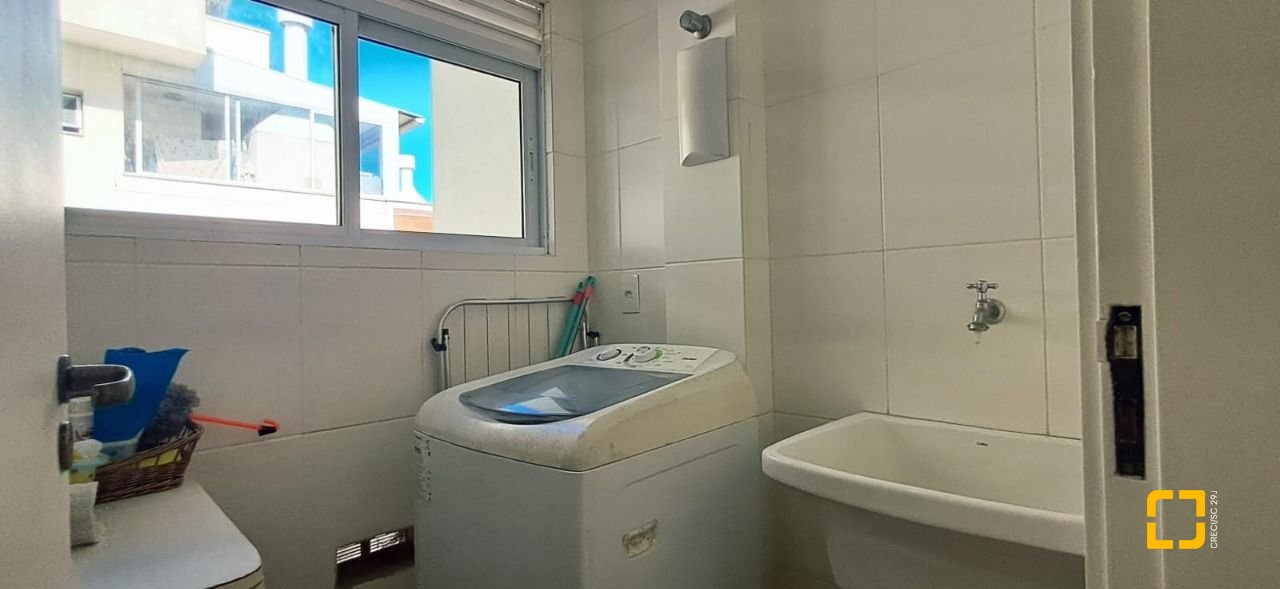 Apartamento com 72m², 3 quartos (sendo 1 suíte), 1 garagem, no bairro Canasvieiras em Florianópolis
