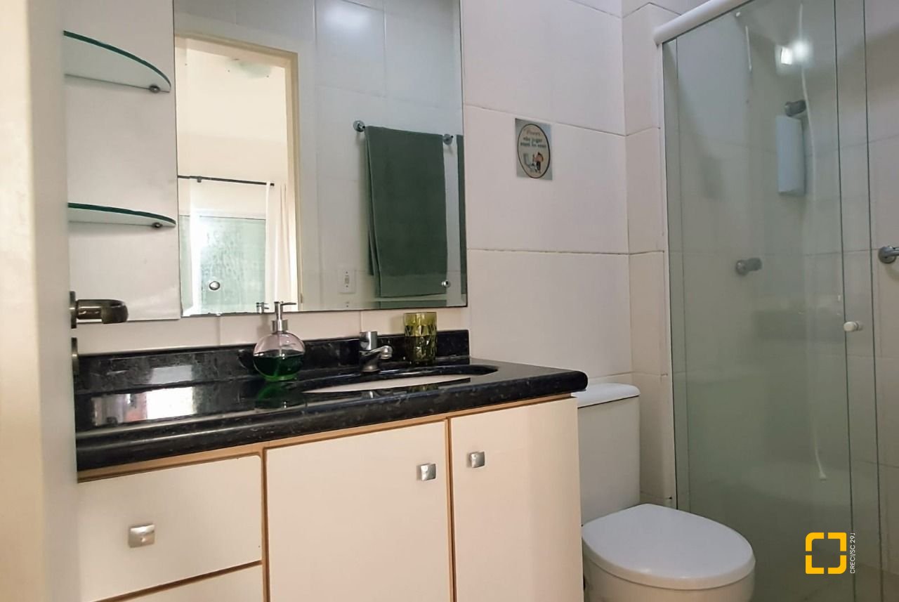 Apartamento com 72m², 3 quartos (sendo 1 suíte), 1 garagem, no bairro Canasvieiras em Florianópolis
