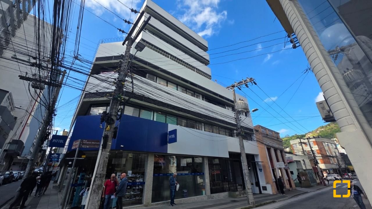 Sala com 36m², no bairro Centro em Florianópolis