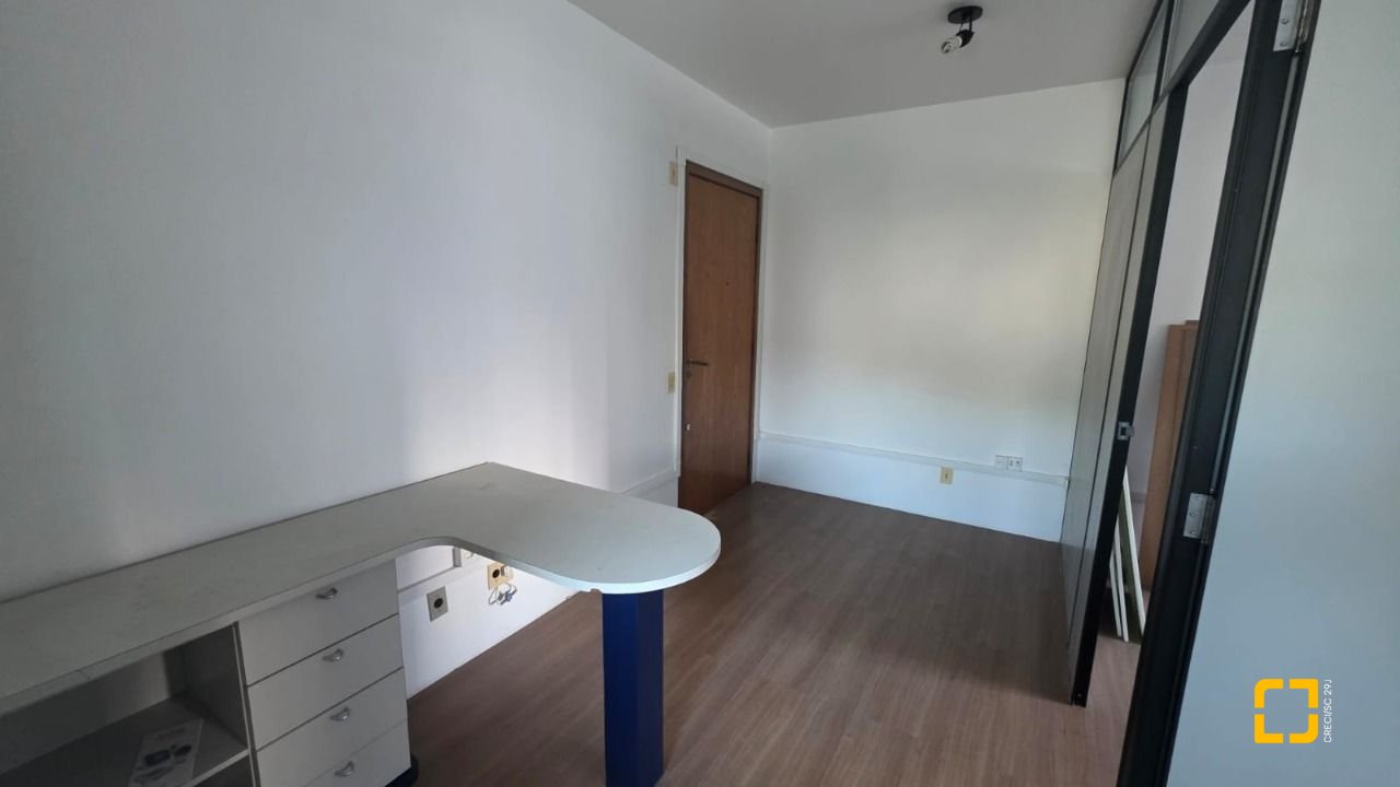Sala com 36m², no bairro Centro em Florianópolis