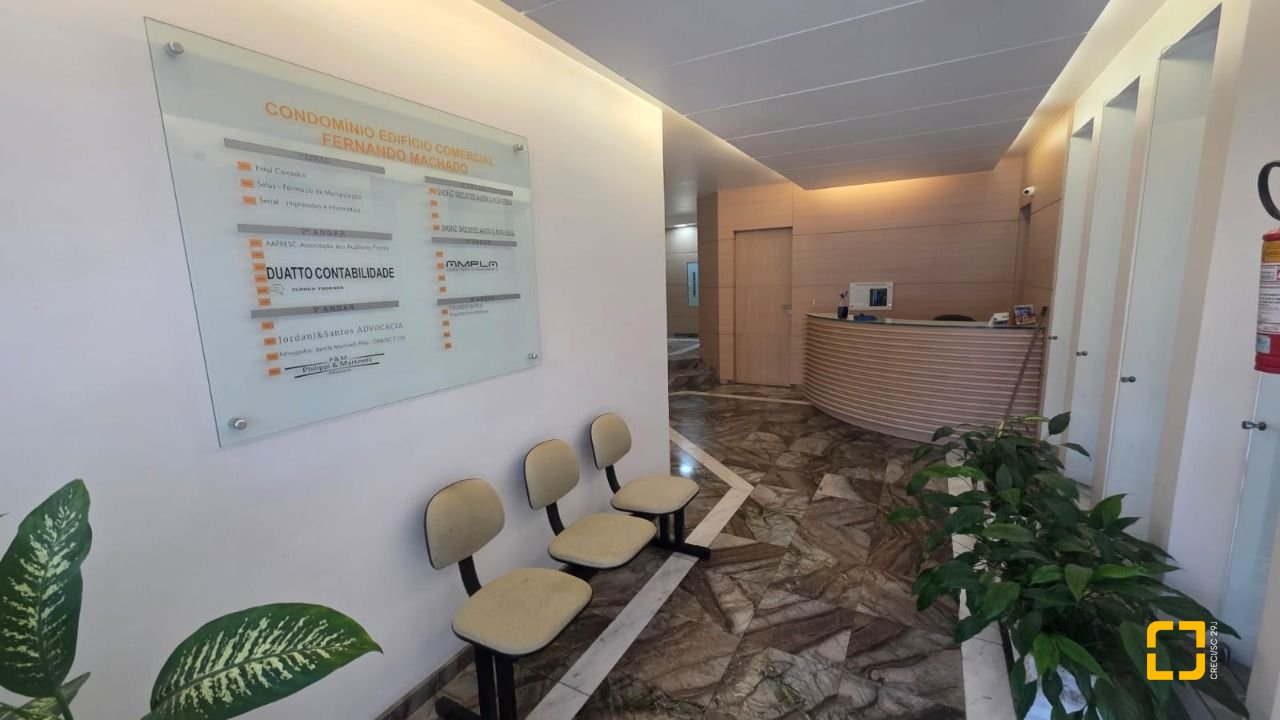 Sala com 36m², no bairro Centro em Florianópolis