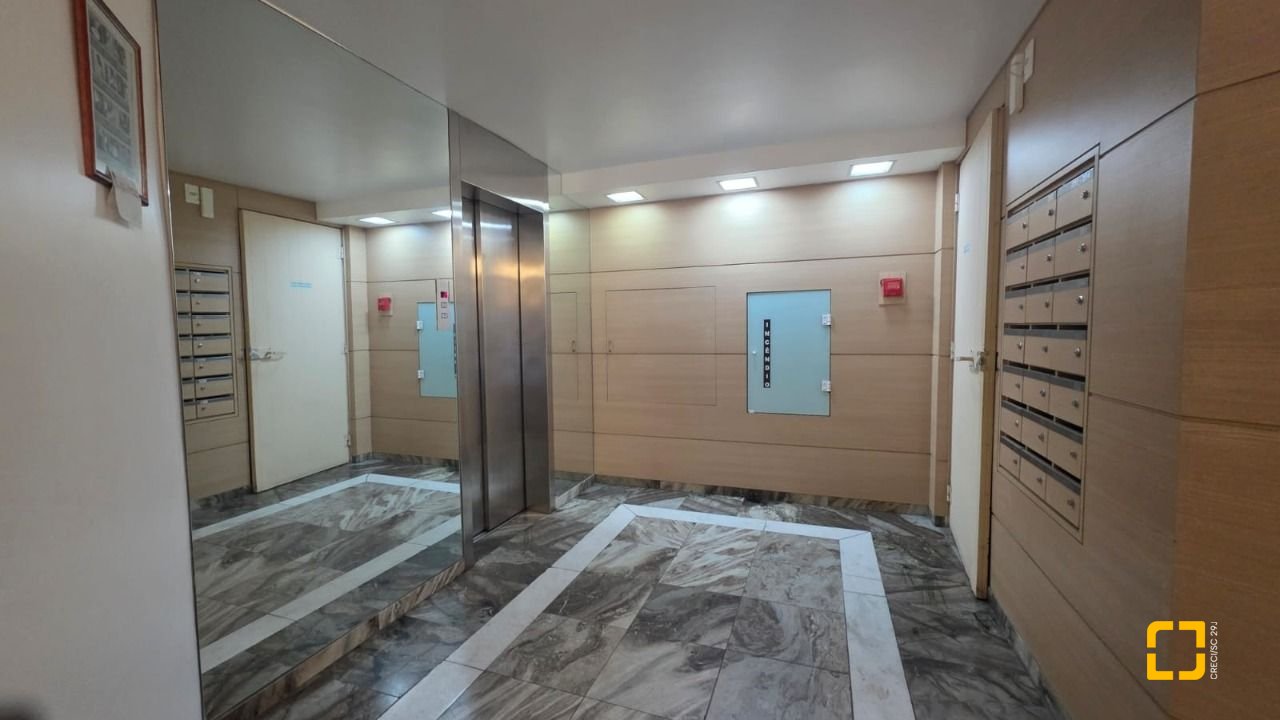 Sala com 36m², no bairro Centro em Florianópolis
