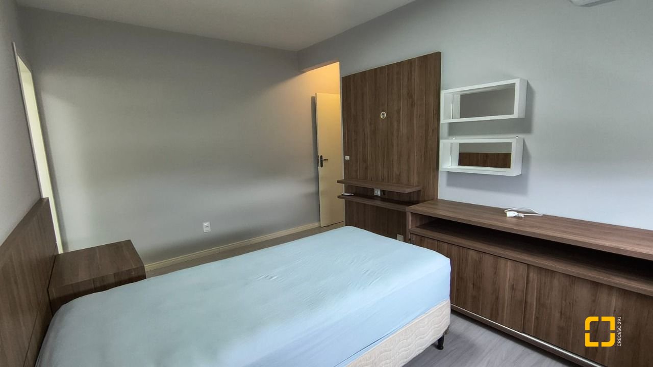 Cobertura com 189m², 4 quartos (sendo 1 suíte), 1 garagem, no bairro Capoeiras em Florianópolis