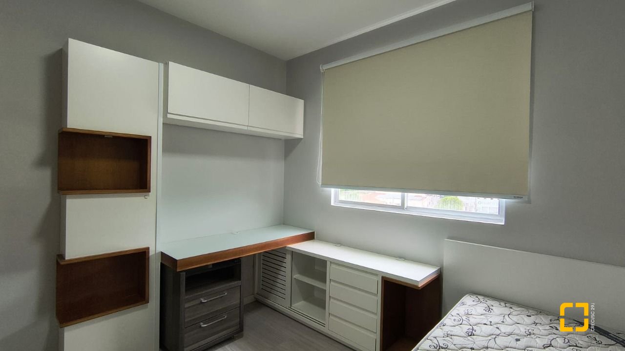 Cobertura com 189m², 4 quartos (sendo 1 suíte), 1 garagem, no bairro Capoeiras em Florianópolis