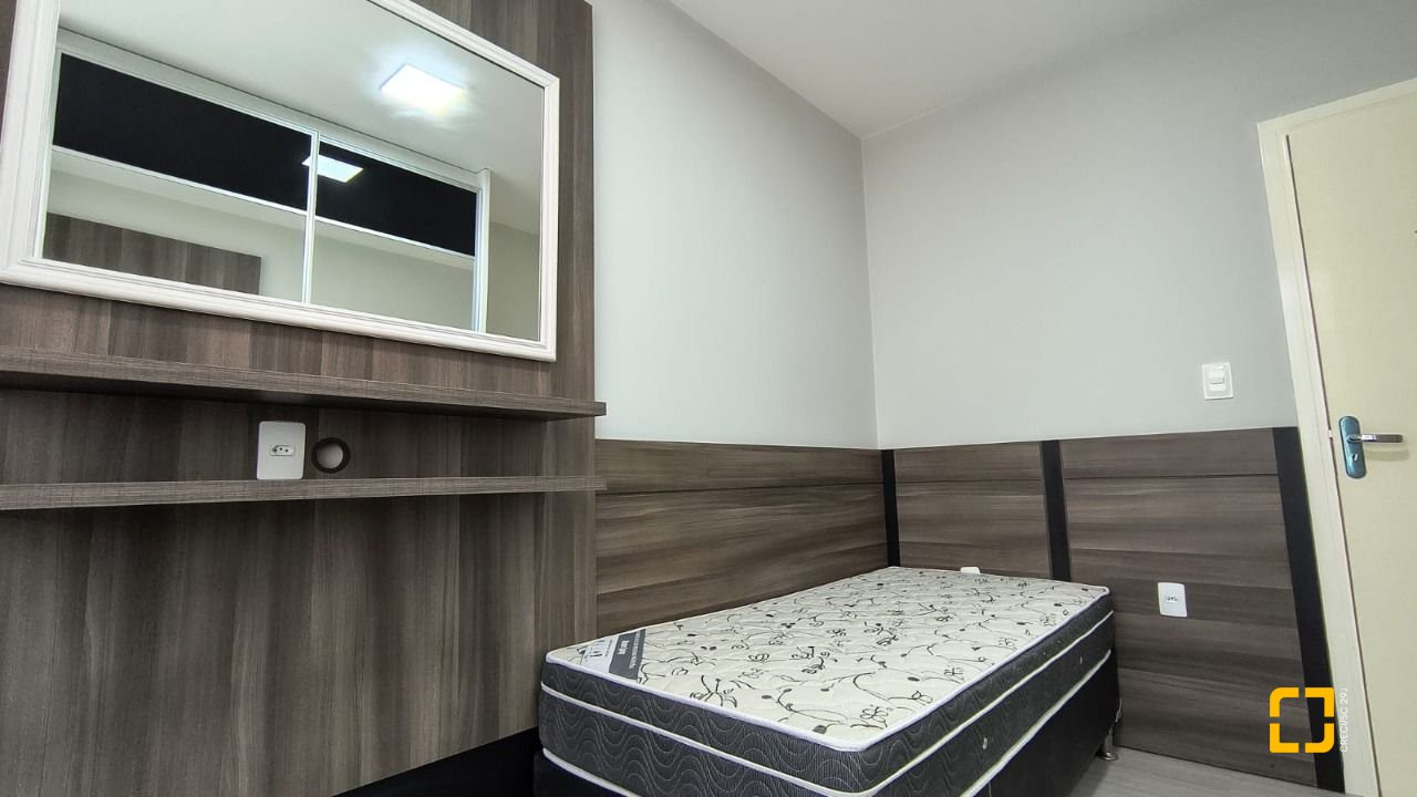 Cobertura com 189m², 4 quartos (sendo 1 suíte), 1 garagem, no bairro Capoeiras em Florianópolis