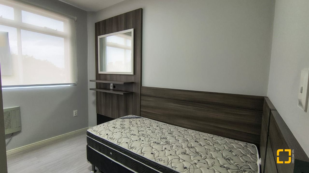 Cobertura com 189m², 4 quartos (sendo 1 suíte), 1 garagem, no bairro Capoeiras em Florianópolis