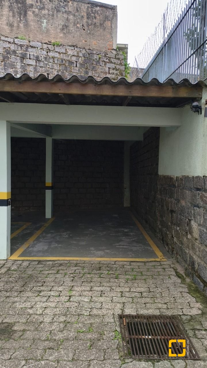 Cobertura com 189m², 4 quartos (sendo 1 suíte), 1 garagem, no bairro Capoeiras em Florianópolis