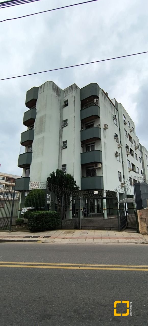 Cobertura com 189m², 4 quartos (sendo 1 suíte), 1 garagem, no bairro Capoeiras em Florianópolis