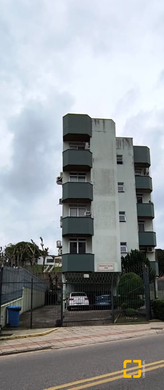 Cobertura com 189m², 4 quartos (sendo 1 suíte), 1 garagem, no bairro Capoeiras em Florianópolis