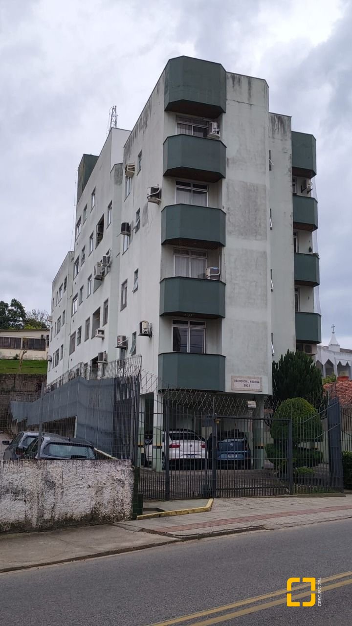 Cobertura com 189m², 4 quartos (sendo 1 suíte), 1 garagem, no bairro Capoeiras em Florianópolis