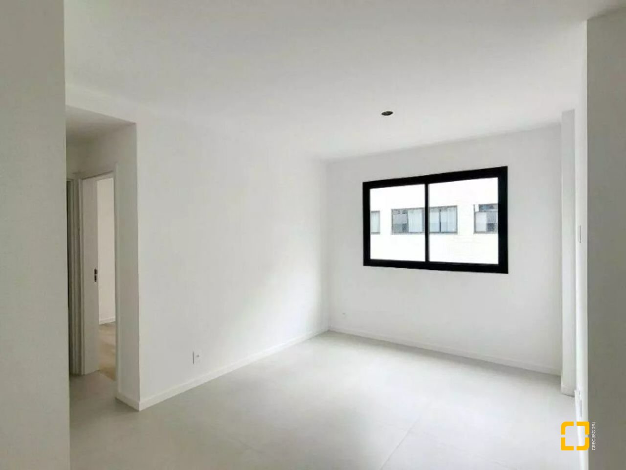 Apartamento com 75m², 3 quartos (sendo 1 suíte), 1 garagem, no bairro Estreito em Florianópolis