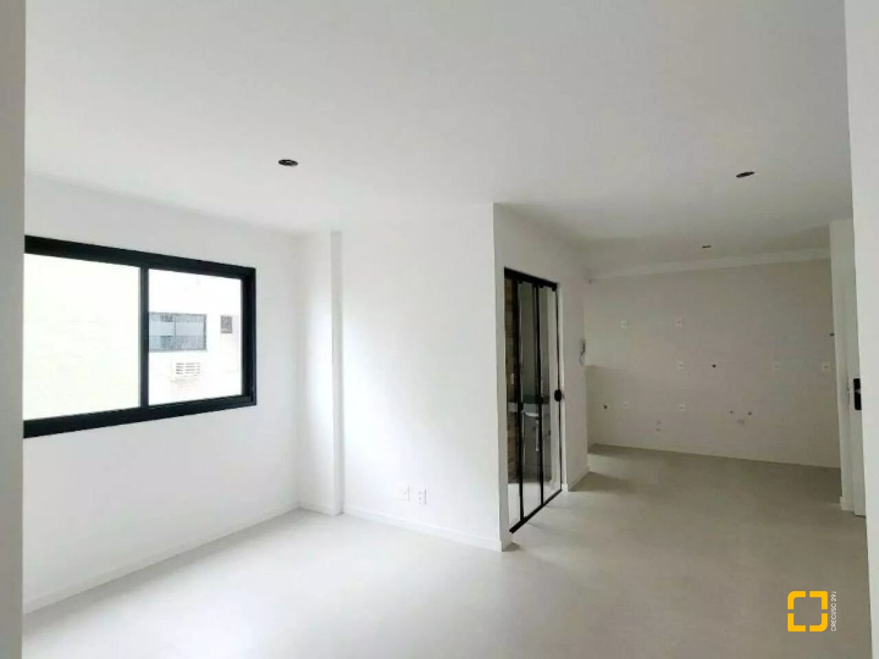 Apartamento com 75m², 3 quartos (sendo 1 suíte), 1 garagem, no bairro Estreito em Florianópolis