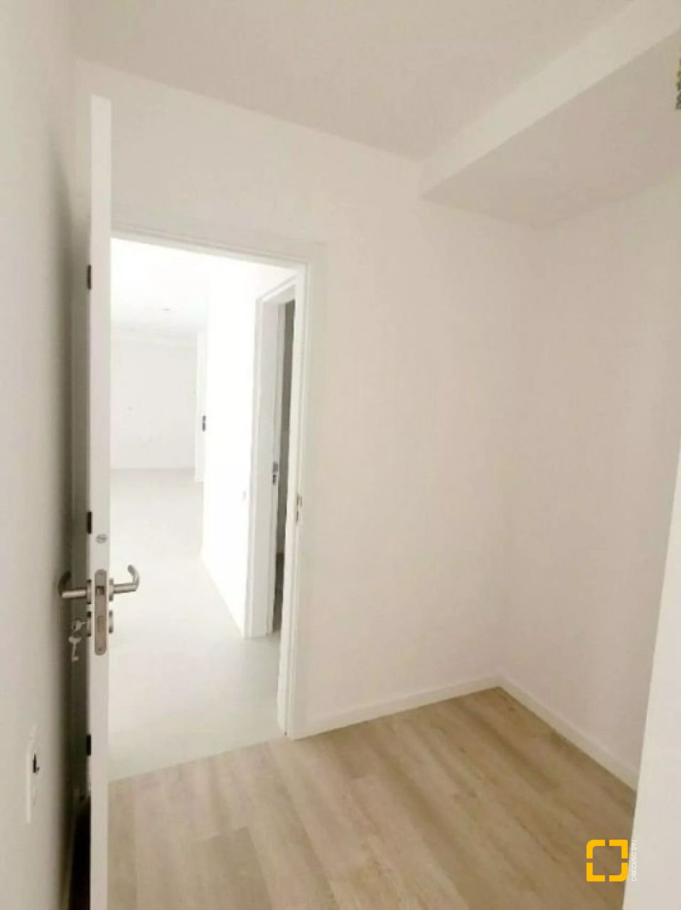 Apartamento com 75m², 3 quartos (sendo 1 suíte), 1 garagem, no bairro Estreito em Florianópolis