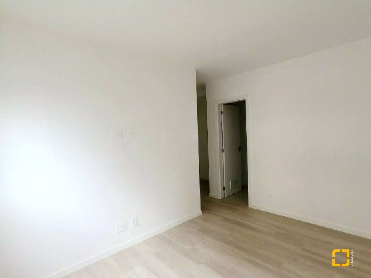 Apartamento com 75m², 3 quartos (sendo 1 suíte), 1 garagem, no bairro Estreito em Florianópolis