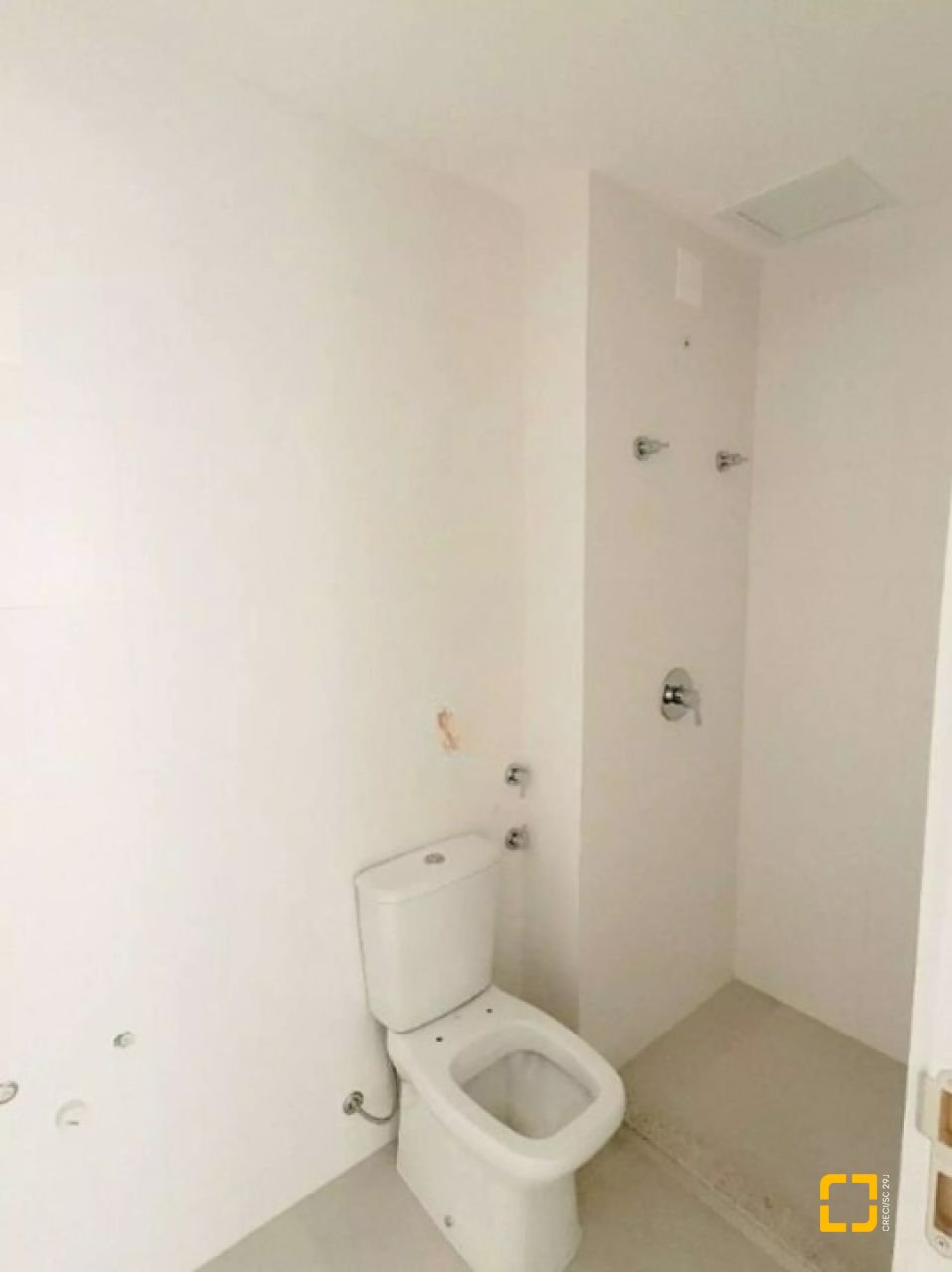 Apartamento com 75m², 3 quartos (sendo 1 suíte), 1 garagem, no bairro Estreito em Florianópolis