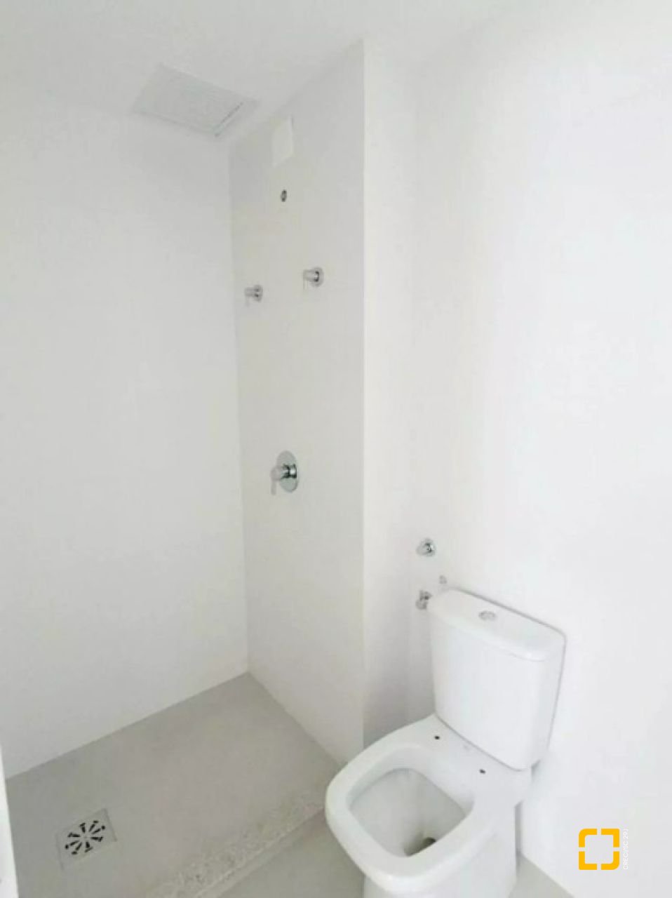 Apartamento com 75m², 3 quartos (sendo 1 suíte), 1 garagem, no bairro Estreito em Florianópolis