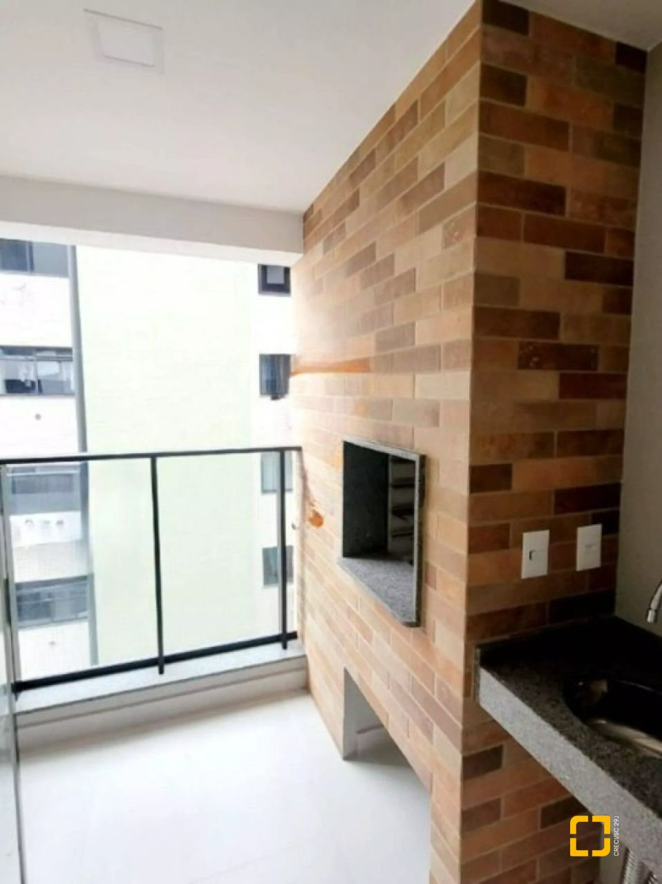Apartamento com 75m², 3 quartos (sendo 1 suíte), 1 garagem, no bairro Estreito em Florianópolis
