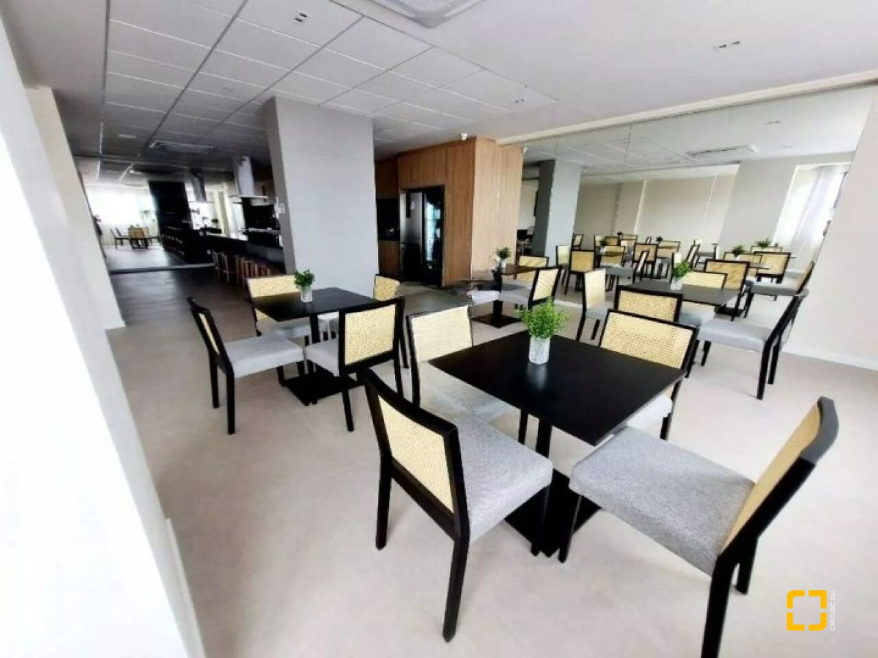 Apartamento com 75m², 3 quartos (sendo 1 suíte), 1 garagem, no bairro Estreito em Florianópolis