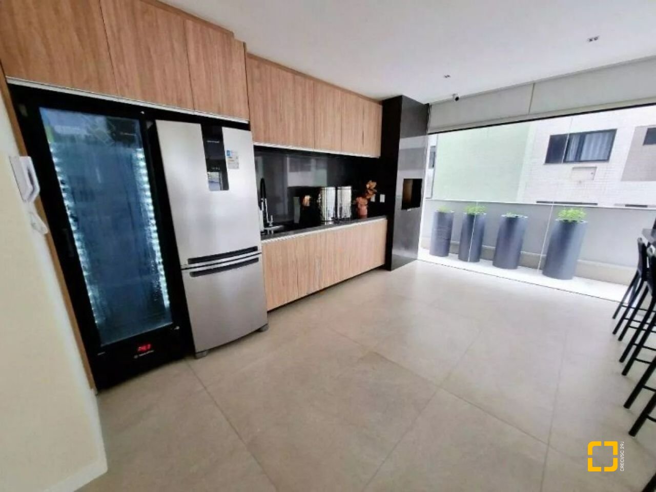 Apartamento com 75m², 3 quartos (sendo 1 suíte), 1 garagem, no bairro Estreito em Florianópolis