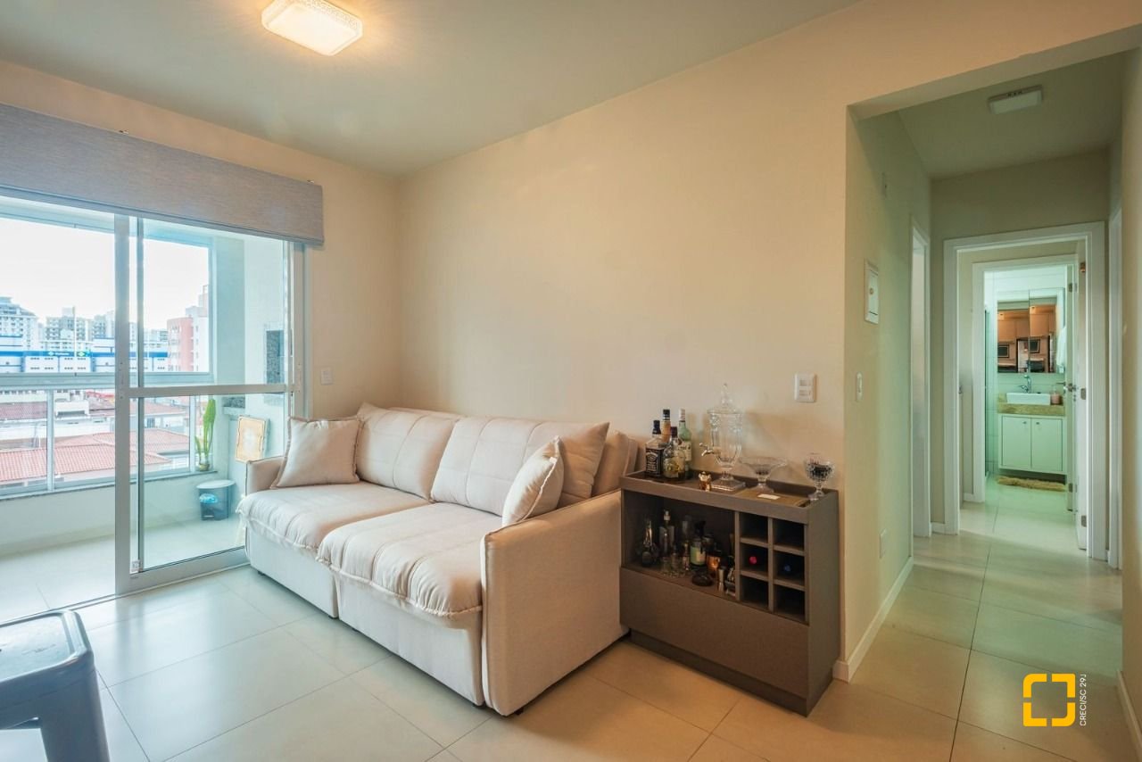 Apartamento com 78m², 3 quartos (sendo 1 suíte), 1 garagem, no bairro Barreiros em São José