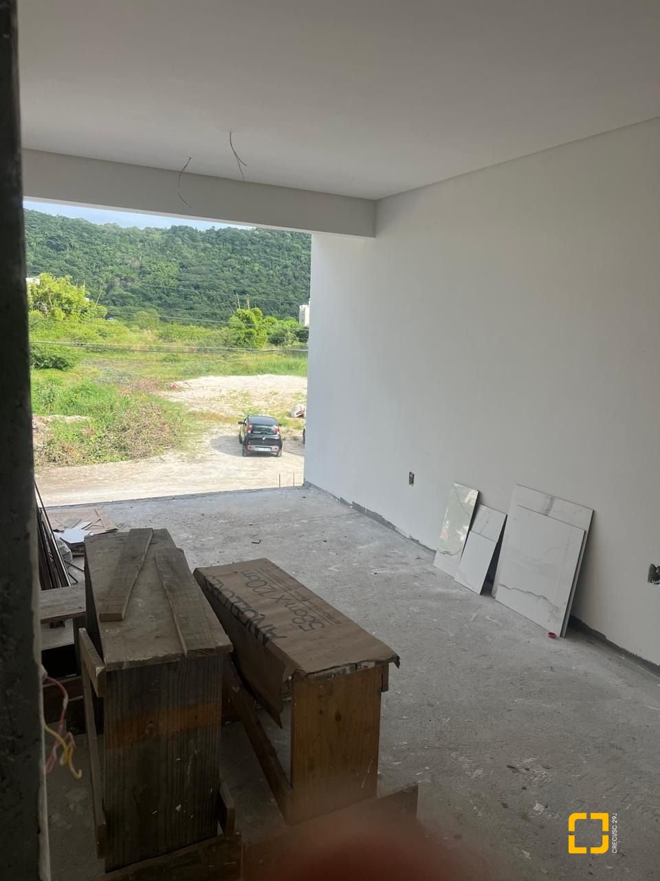 Casa com 105m², 2 quartos (sendo 2 suítes), 1 garagem, no bairro Ingleses em Florianópolis