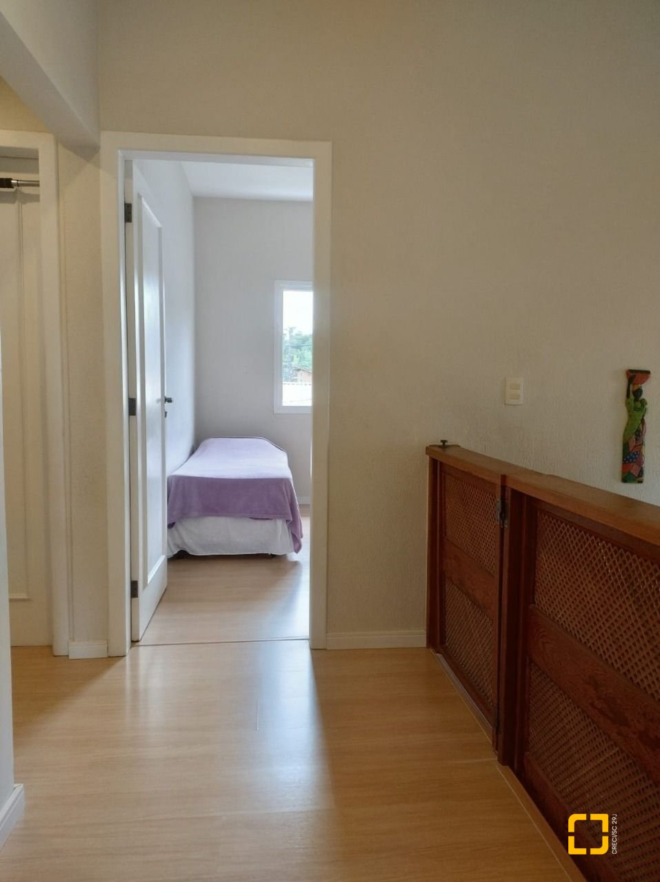 Casa de Condomínio com 278m², 5 quartos (sendo 1 suíte), 4 garagens, no bairro Sambaqui em Florianópolis