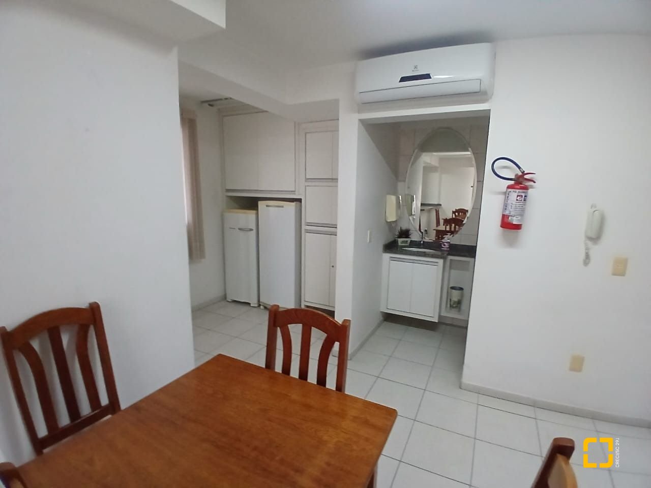 Apartamento com 76m², 2 quartos (sendo 1 suíte), 1 garagem, no bairro Kobrasol em São José