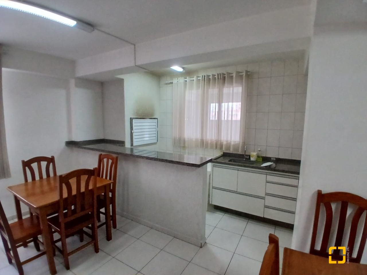 Apartamento com 76m², 2 quartos (sendo 1 suíte), 1 garagem, no bairro Kobrasol em São José
